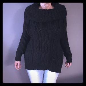 Jennifer Lopez black sweater